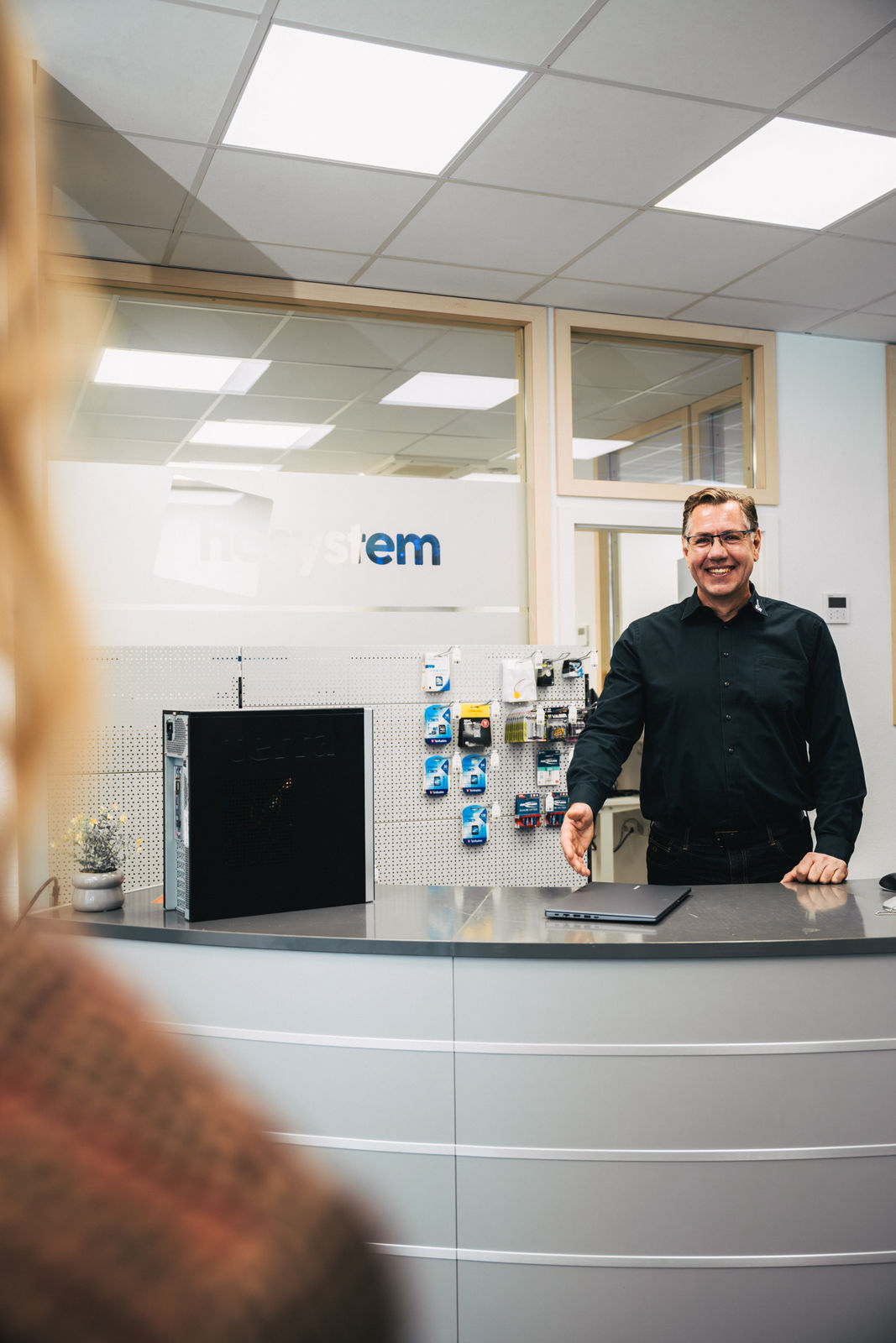 Arbeitsumgebung für Kommunikation und Erreichbarkeit bei hcsystem.