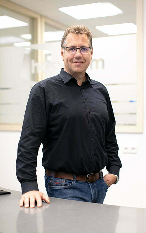 hc system protrait viktor leicht geschäftsführer